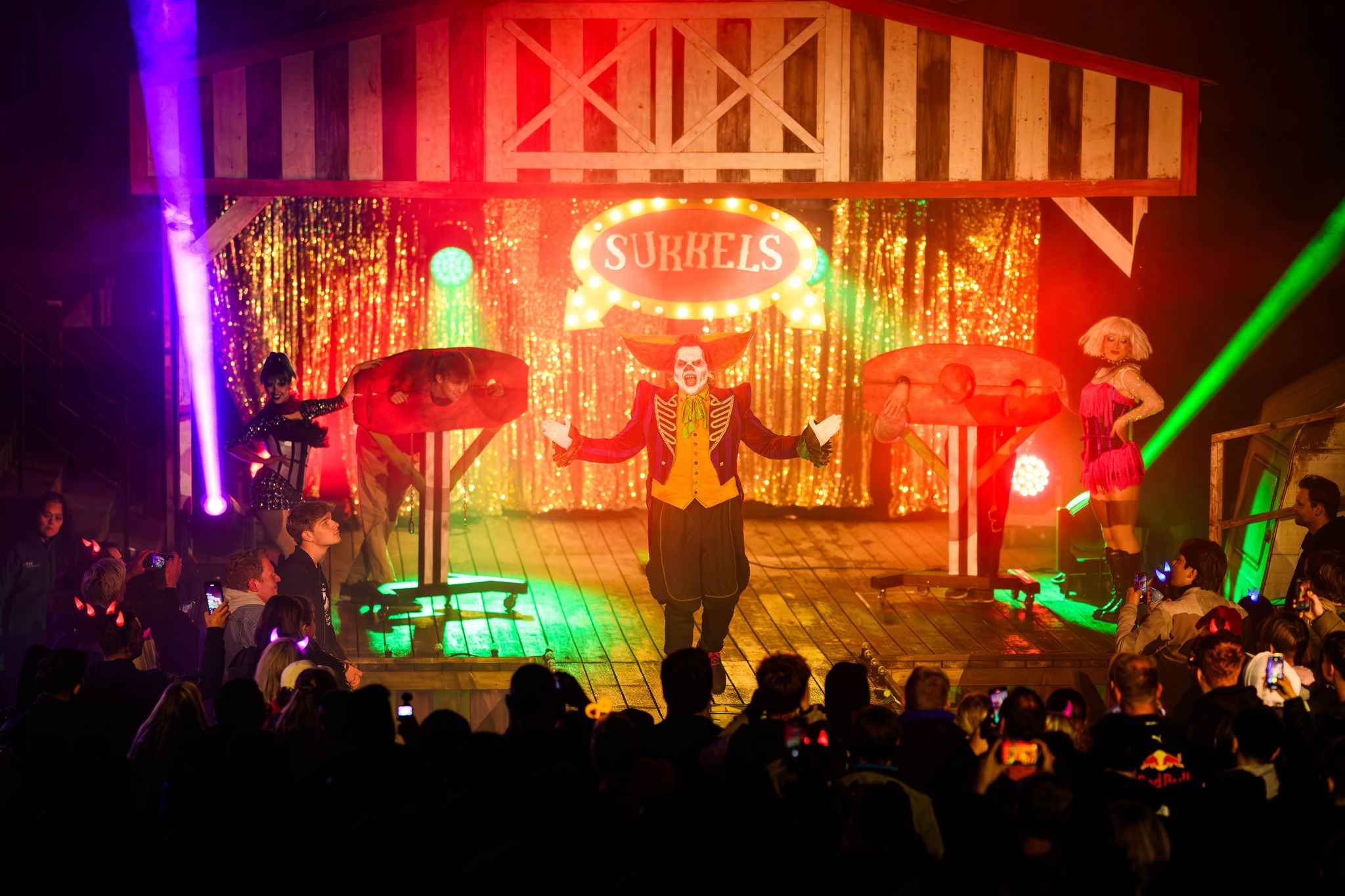 Bekijk alle area's tijdens Halloween Fright Nights 2025.