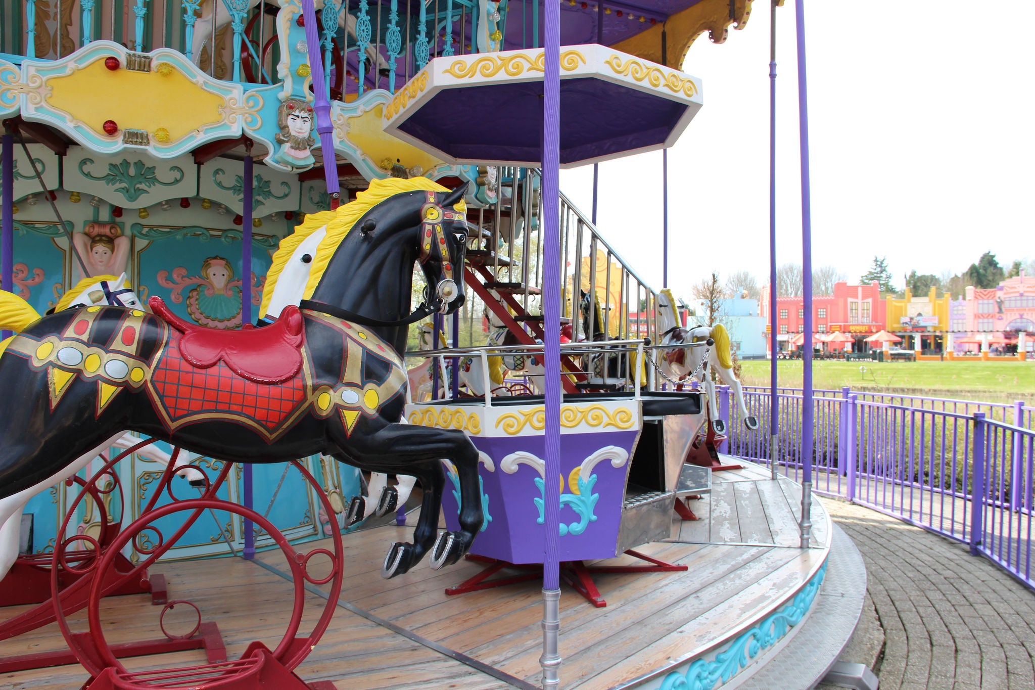 Poneys and other seats of the attractions Merrie Go'Round in Walibi Holland