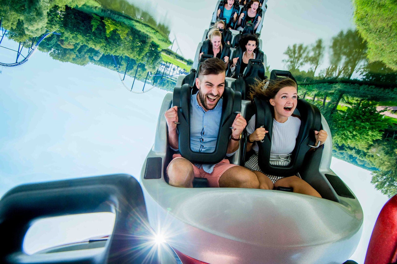 Xpress: Platform 13: gelanceerde achtbaan in Walibi Holland