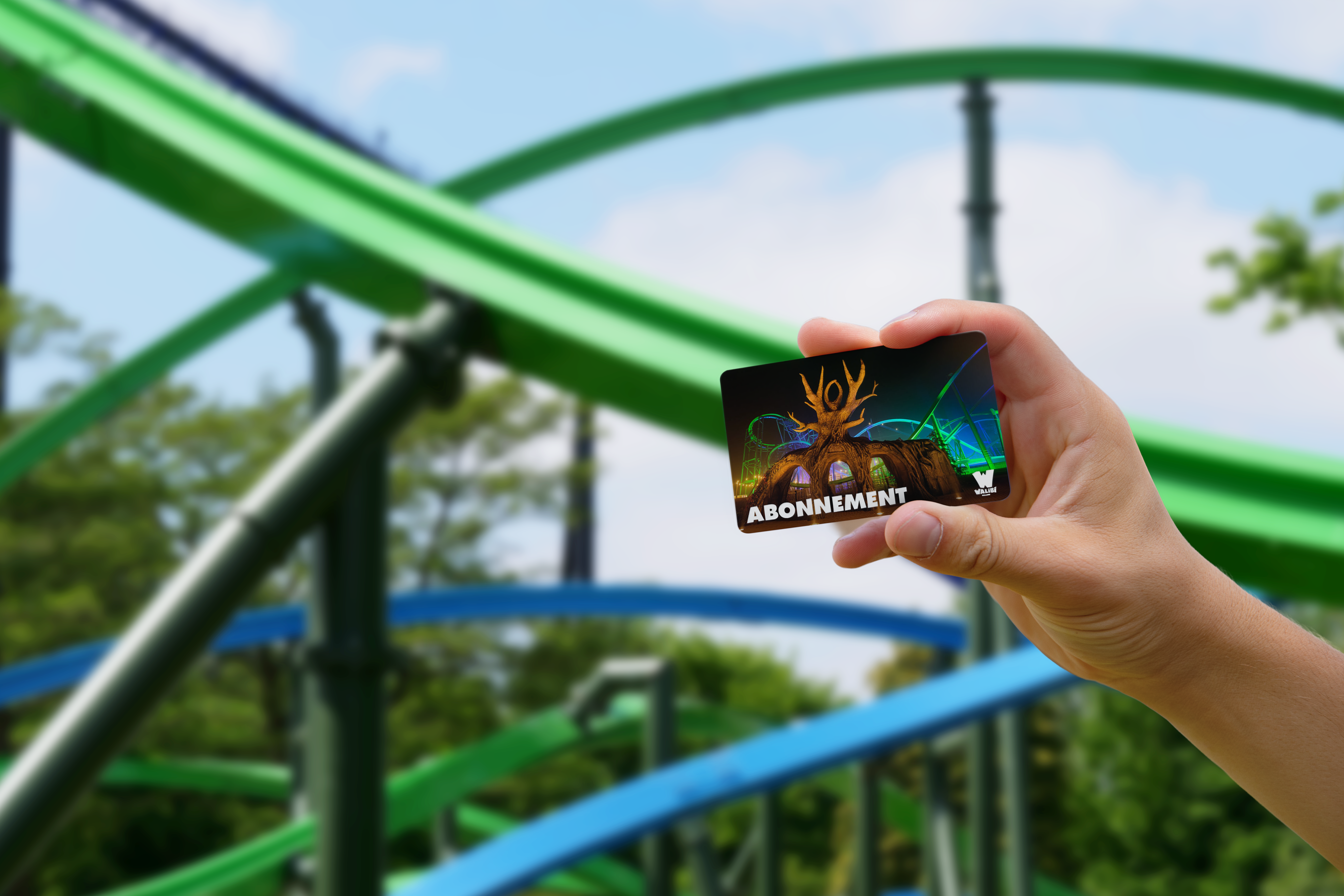 Koop je Walibi abonnement voor een seizoen onbeperkt dagjes uit naar het spectaculairste pretpark in Nederland.