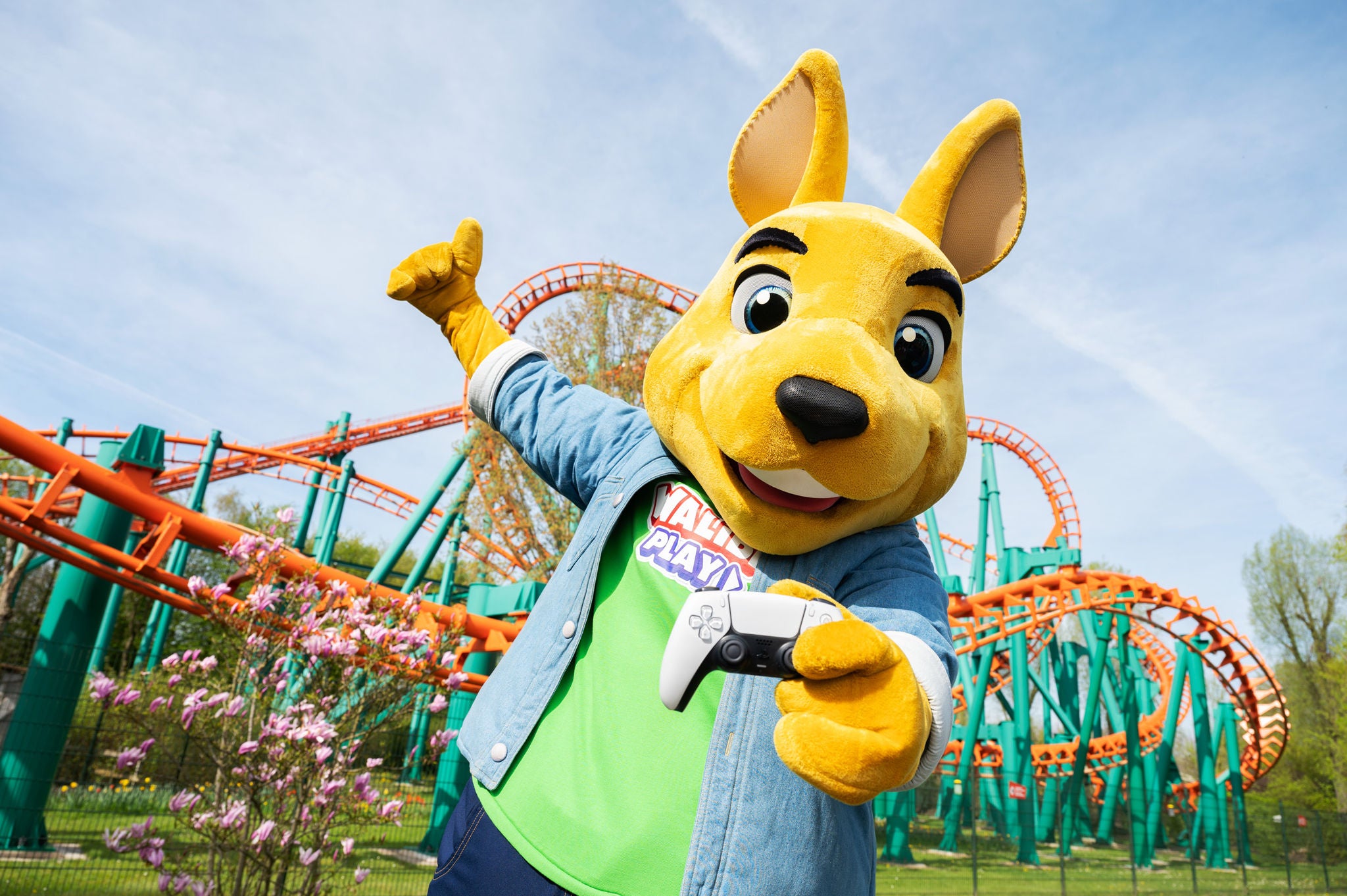 Come game at an amusement park during Walibi Play.