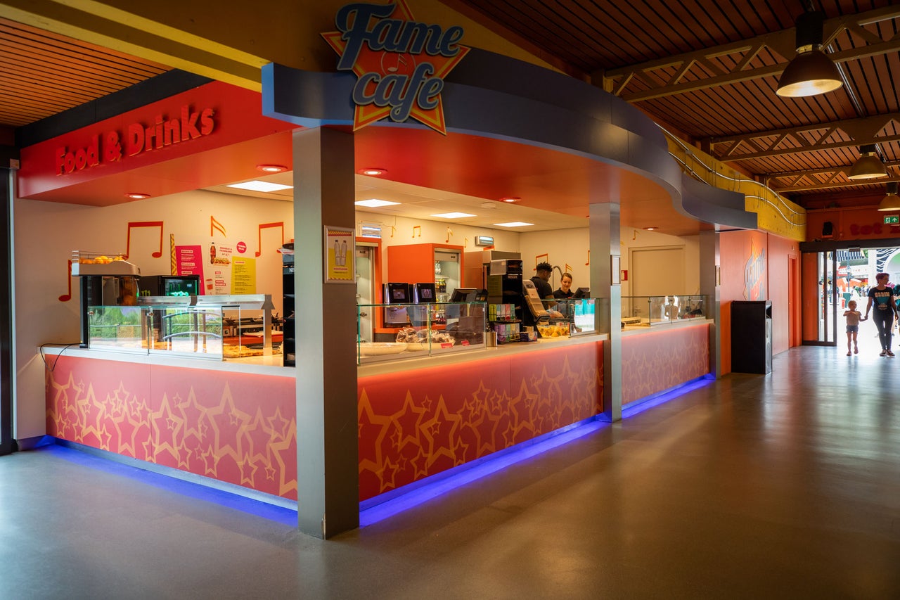 Fame Café: vers belegde broodjes - Walibi Holland