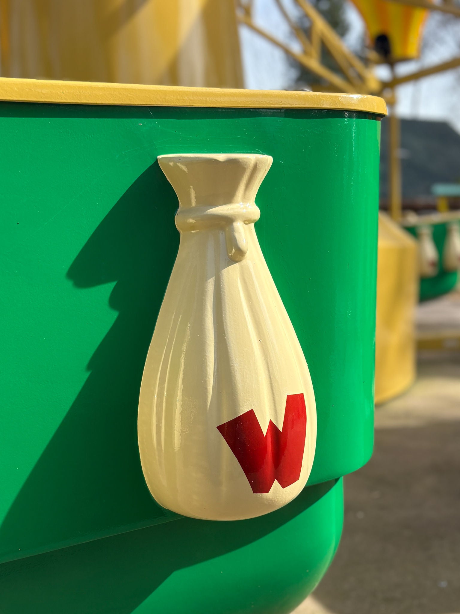 Maak een ritje in de luchtballon van Bubble Swirl. 