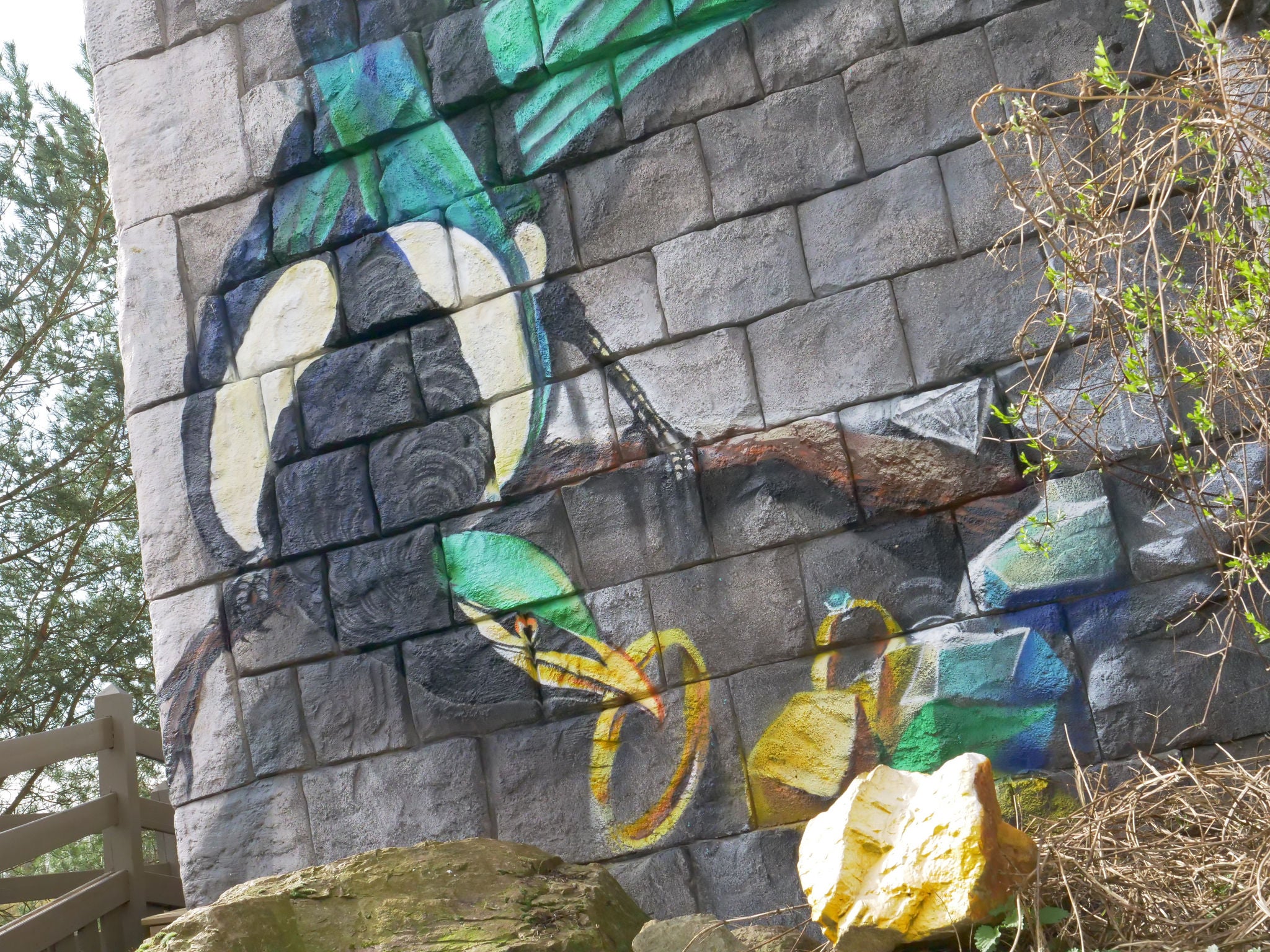 The wall of the castle of the attraction Merlin's Magic castle in Walibi Holland