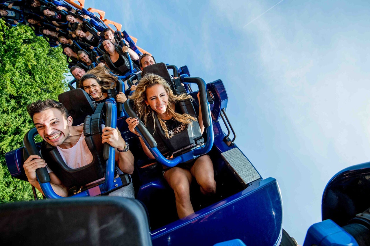 Invite your friends for a ride in Speed of Sound. 