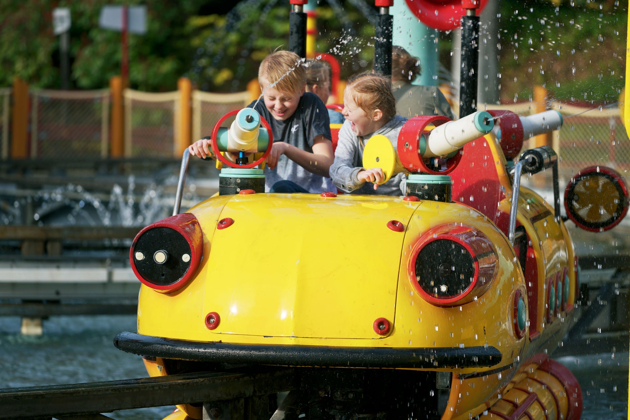 Waterplezier voor jong en oud in Splash Battle.