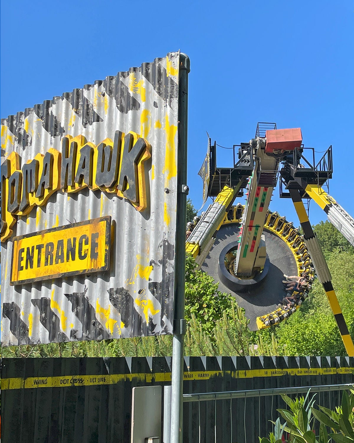 The entrance to the Tomahawk attraction at Walibi Holland.
