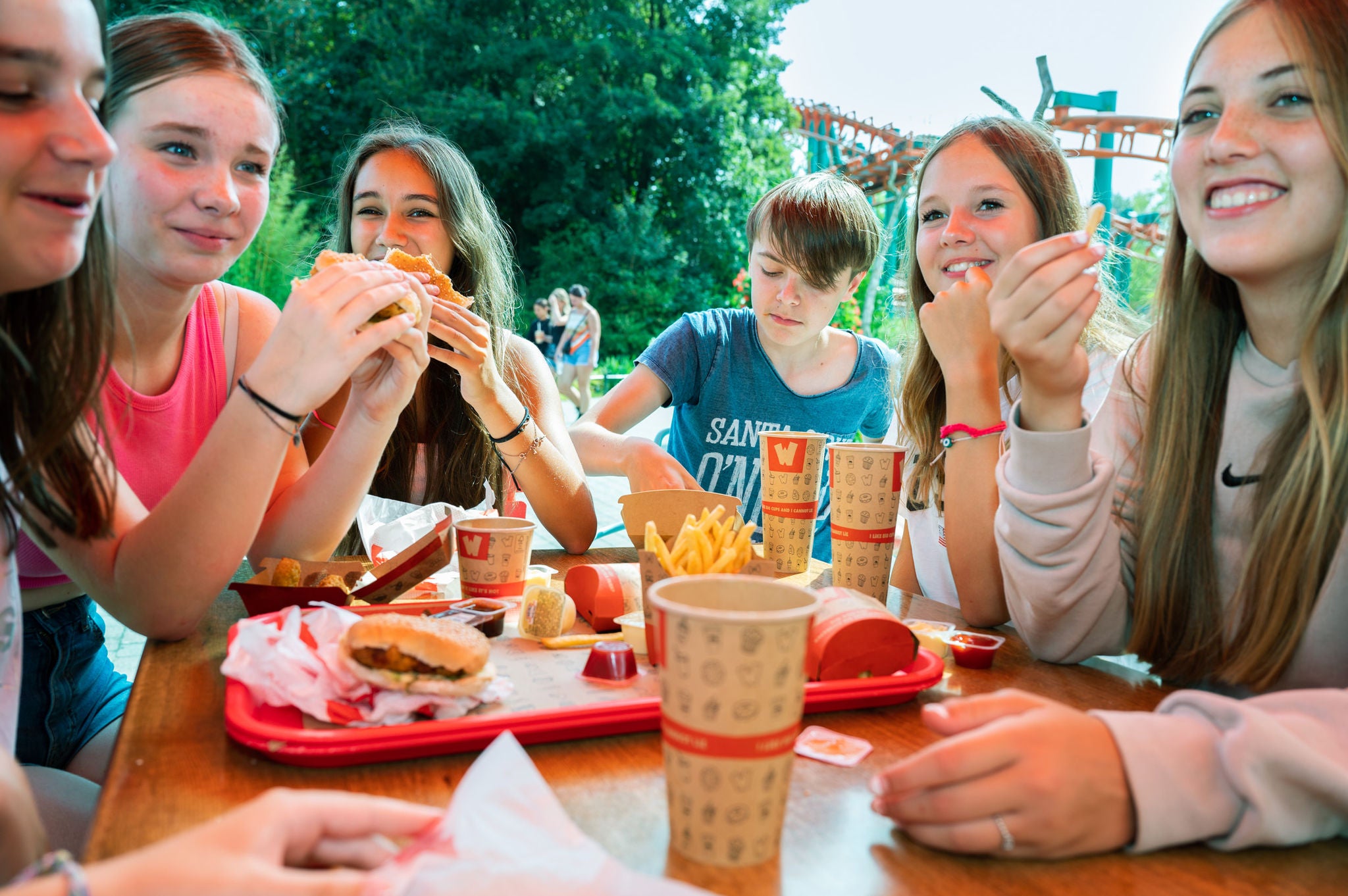 middelbare scholieren bij walibi