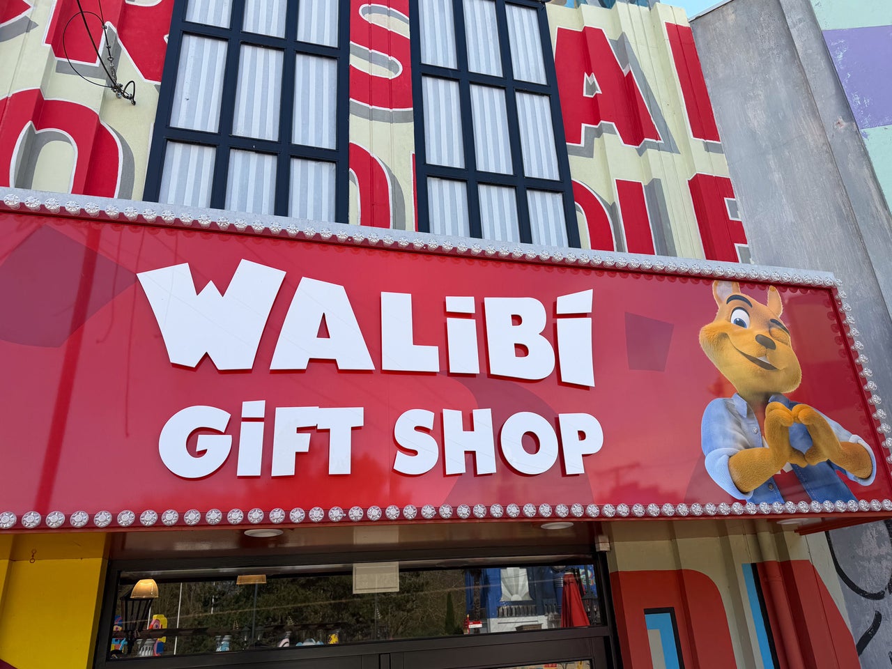 Walibi Gift Shop - Relaxed Souvenirs at Walibi Holland