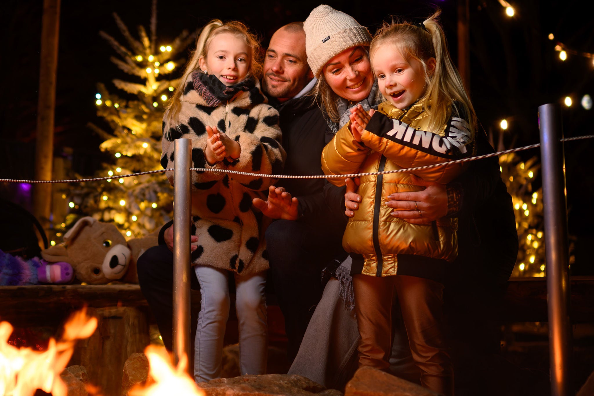 Winterse activiteiten en verrassend entertainment door het hele park.