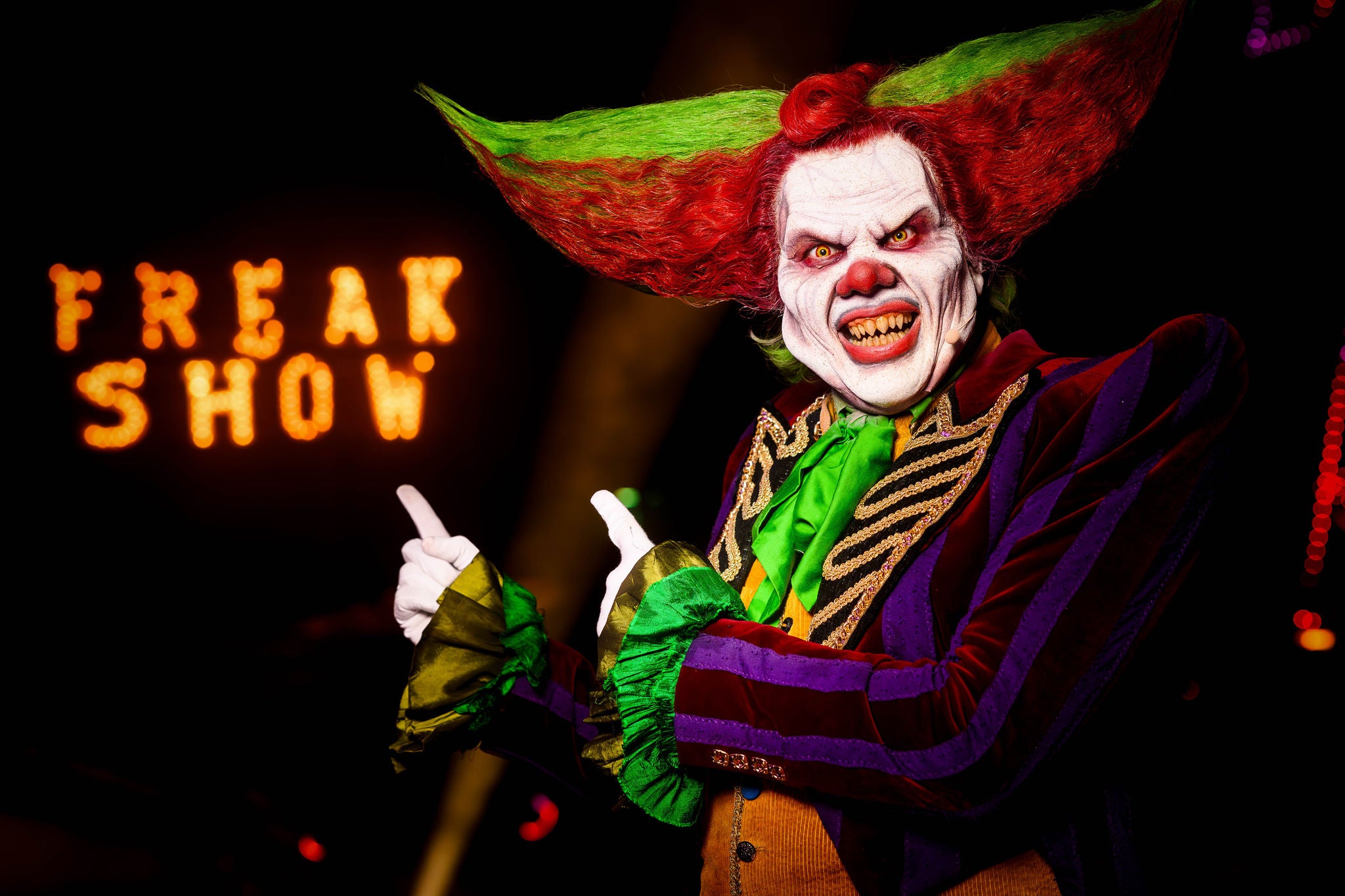 Samen met jouw groep gruwelijk genieten tijdens Halloween Fright Nights.