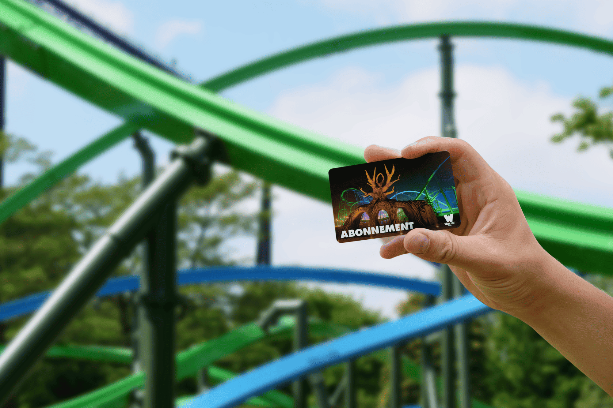 Koop je Walibi abonnement voor een seizoen onbeperkt dagjes uit naar het spectaculairste pretpark in Nederland.