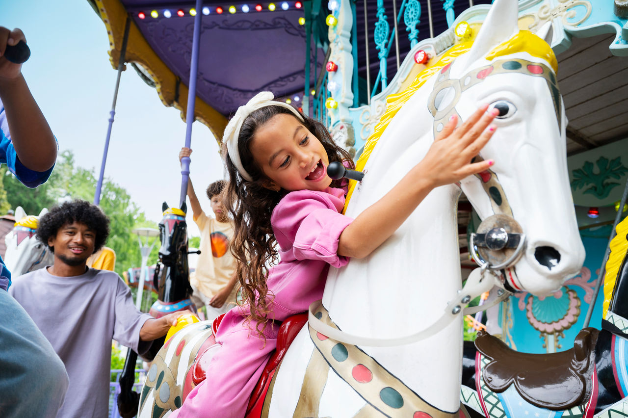 Merrie Go'Round: the classic carousel -  Walibi Holland
