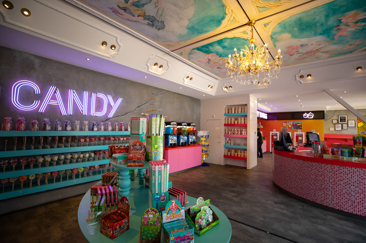 Inside Candy and cream in walibi holland